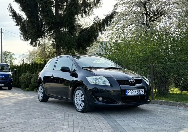 toyota auris Toyota Auris cena 15500 przebieg: 240000, rok produkcji 2007 z Rumia